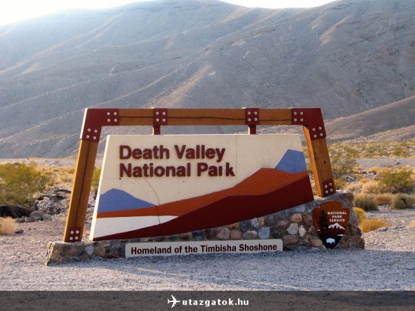 Halál völgye Nemzeti park bejárata