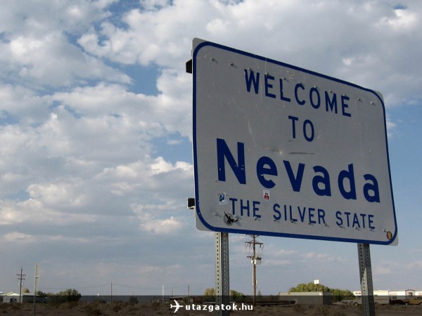 Nevada államhatár tábla