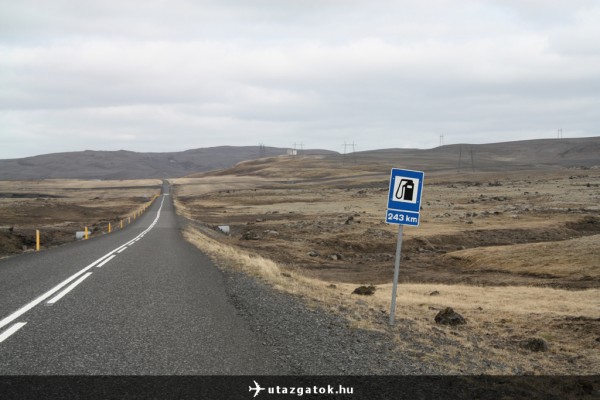 Benzínkút tábla Izlandon