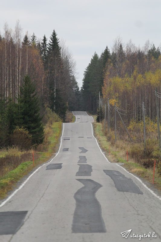 Tipikus útszakasz és forgalom Finnországban