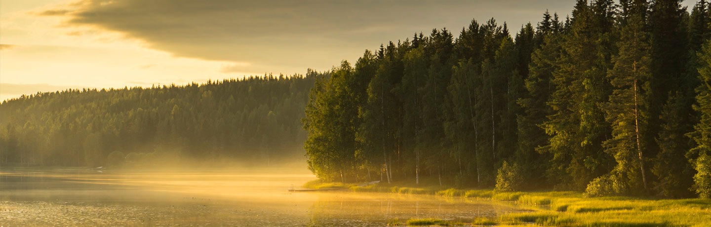 Finnország, az ezer-tó vidéke, Lappföld és az északi fény